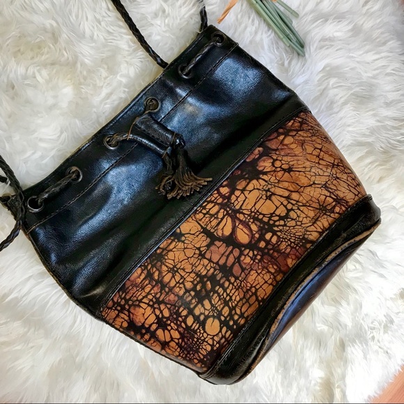 Handmade boho genuine leather large bucket bag - Picture 2 of 8